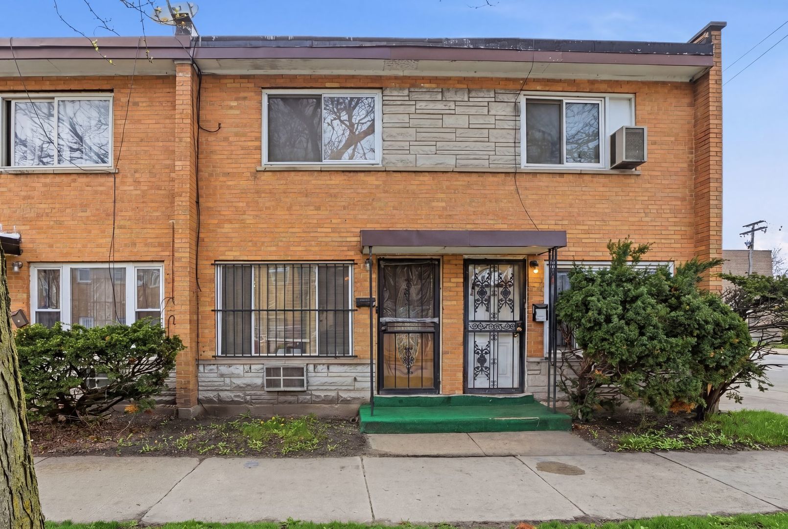 7500 S Kenwood Avenue B Property Photo 1