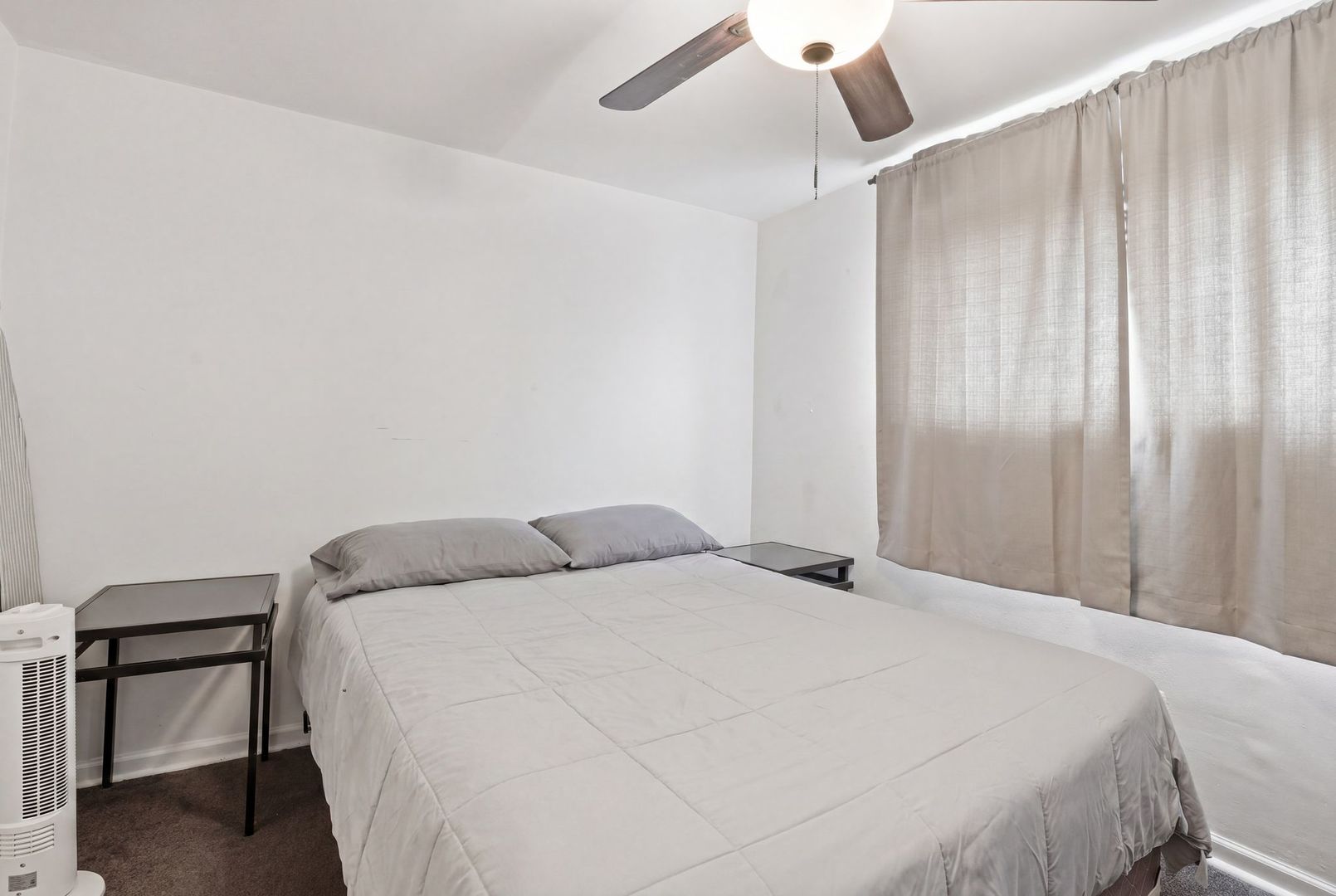 7500 S Kenwood Avenue B Property Photo 9