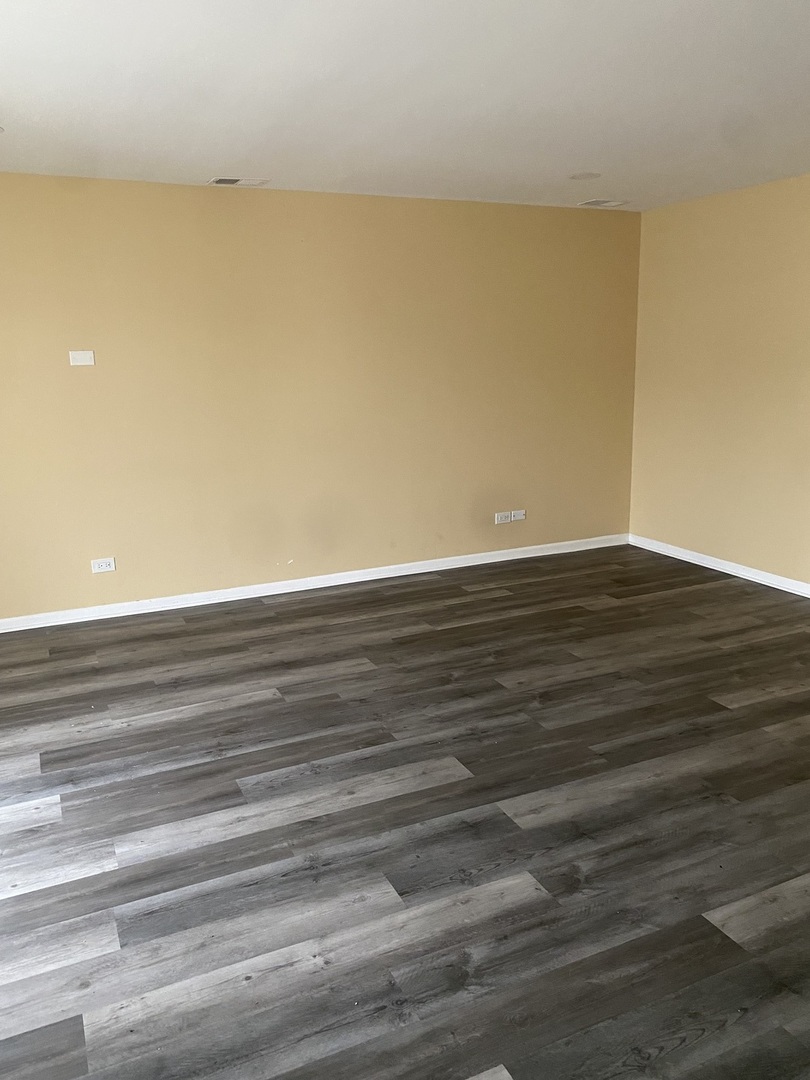 1645 Harbor Avenue Property Photo 4