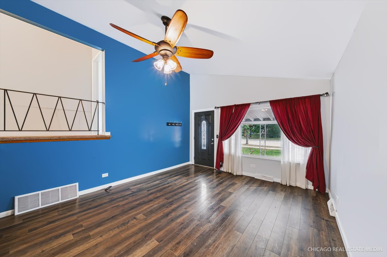314 E Vermont Street Property Photo 5
