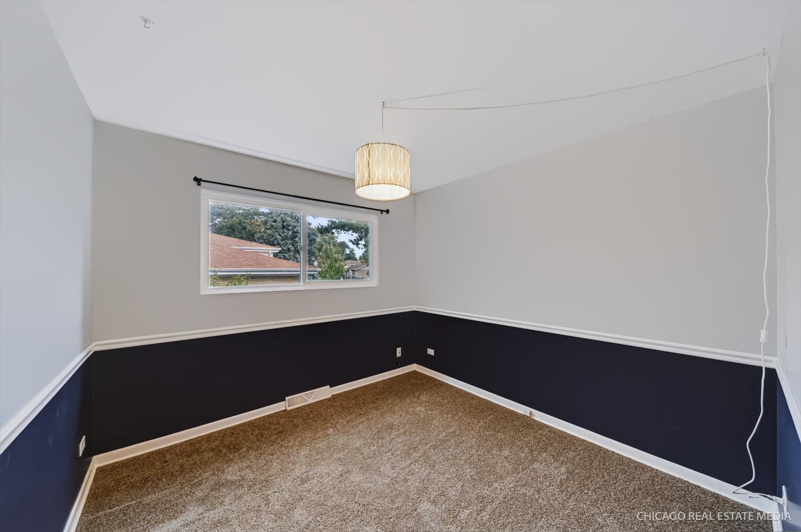314 E Vermont Street Property Photo 13