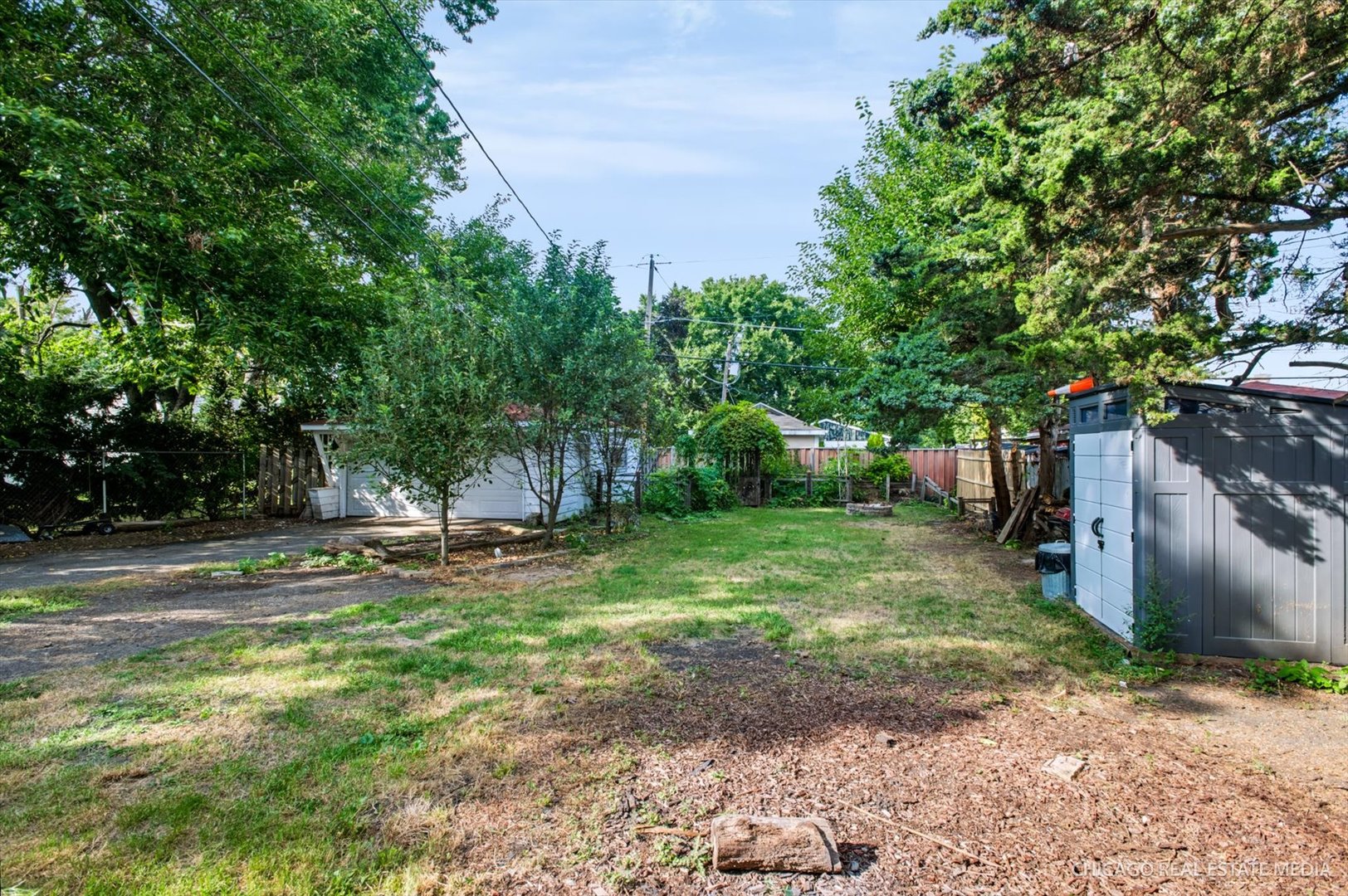 314 E Vermont Street Property Photo 19