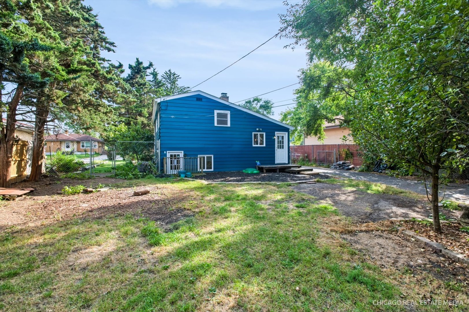 314 E Vermont Street Property Photo 20