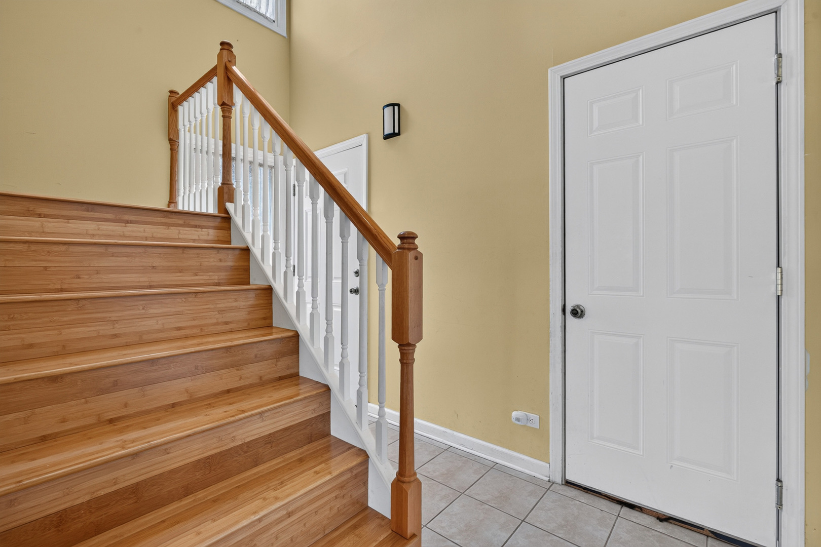 1042 E Randville Drive Property Photo 2
