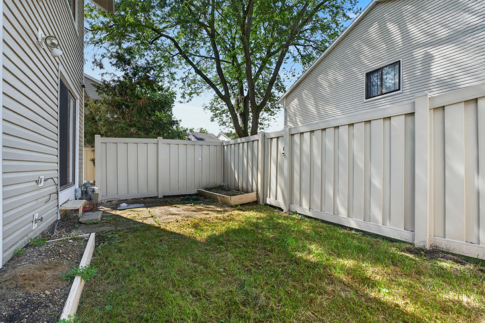 1042 E Randville Drive Property Photo 24