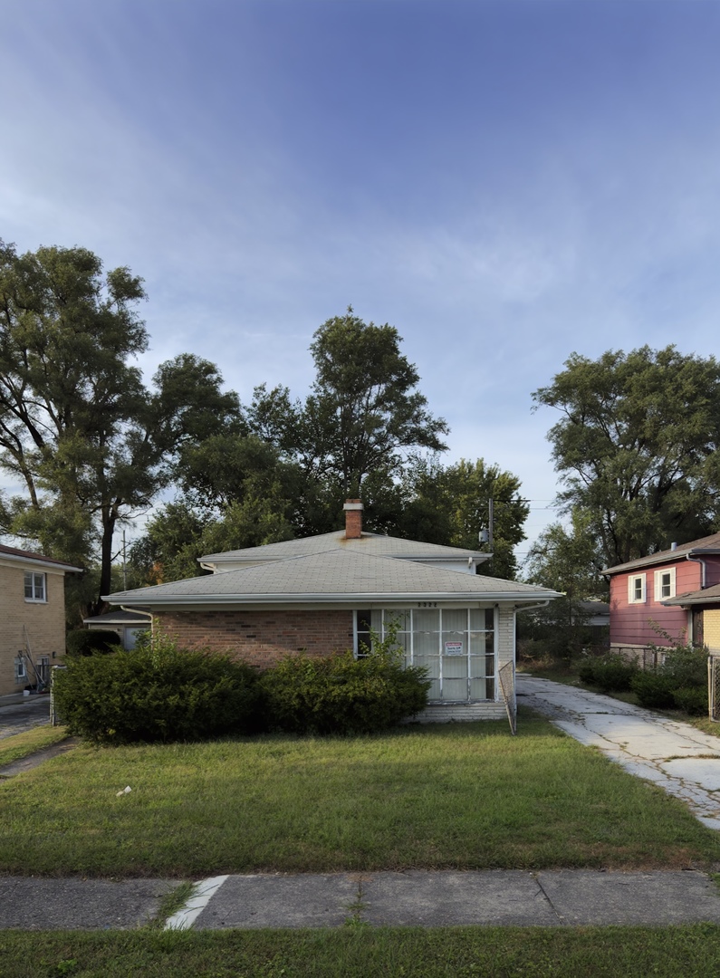 2322 W 157th Place Property Photo 1