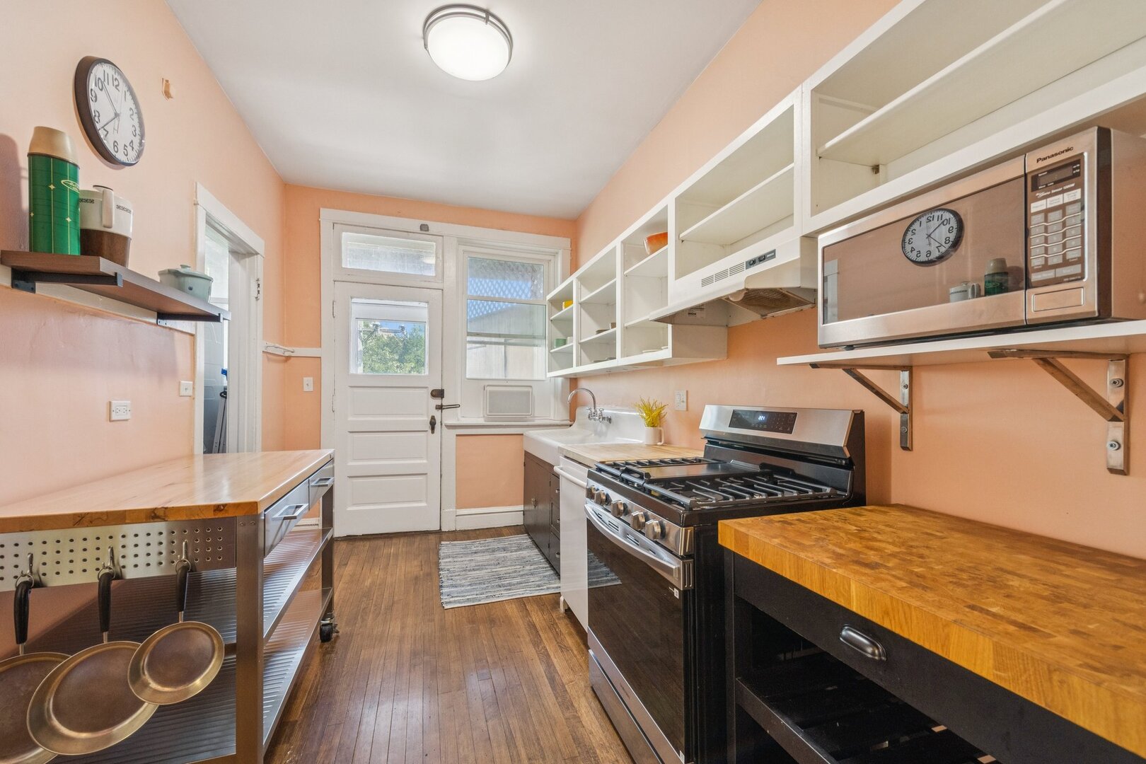 5487 S Cornell Avenue 3 Property Photo 11