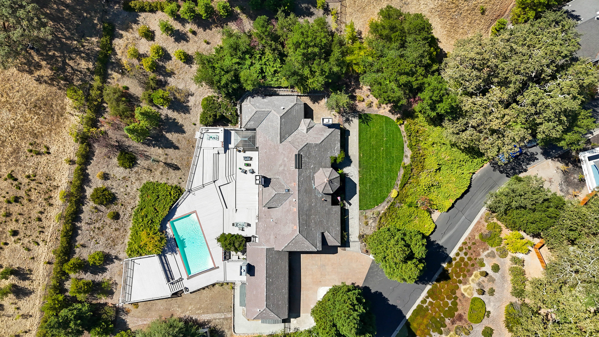 190 Silver Pine Lane Property Photo 39