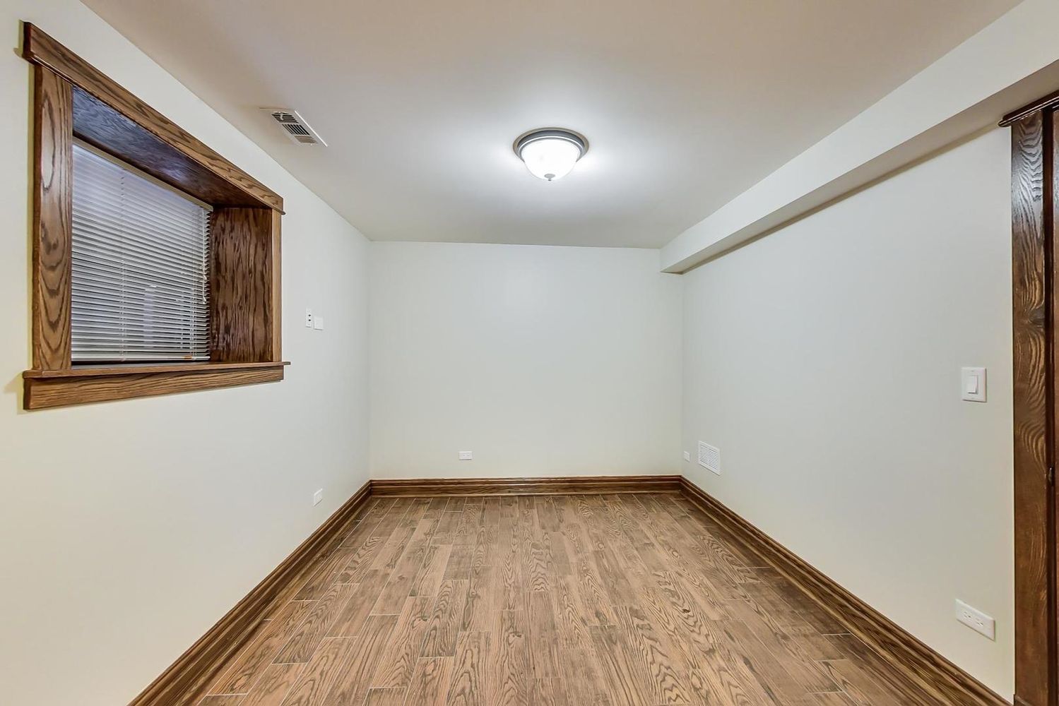 4850 N Albany Avenue Garden Property Photo 16