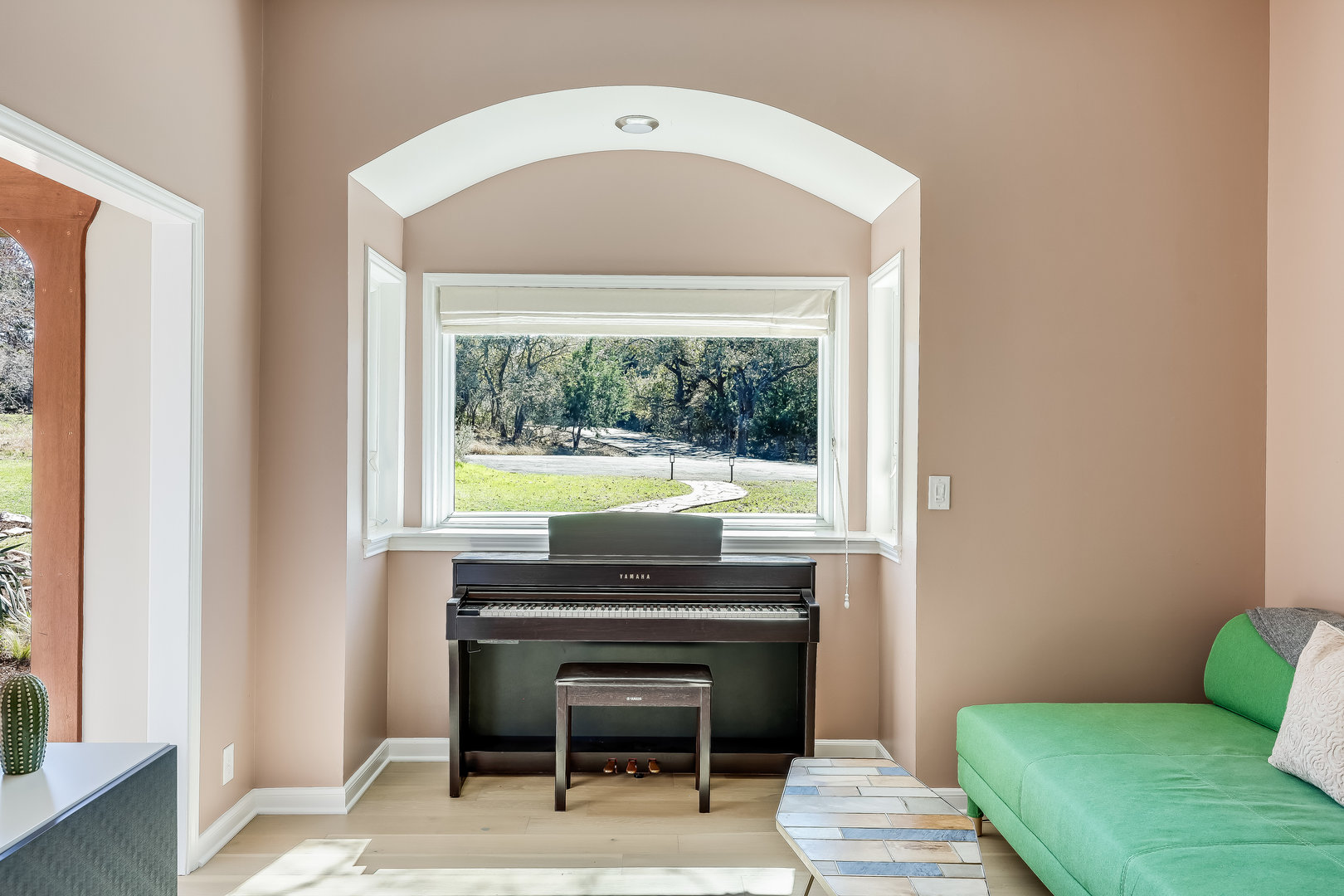 8004 Golden Oaks Lane Property Photo 18