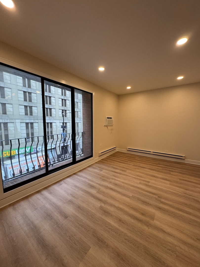 444 N State Street 3e Property Photo 6