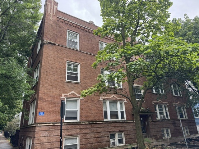 4157 N Wolcott Avenue 2N Property Photo 1