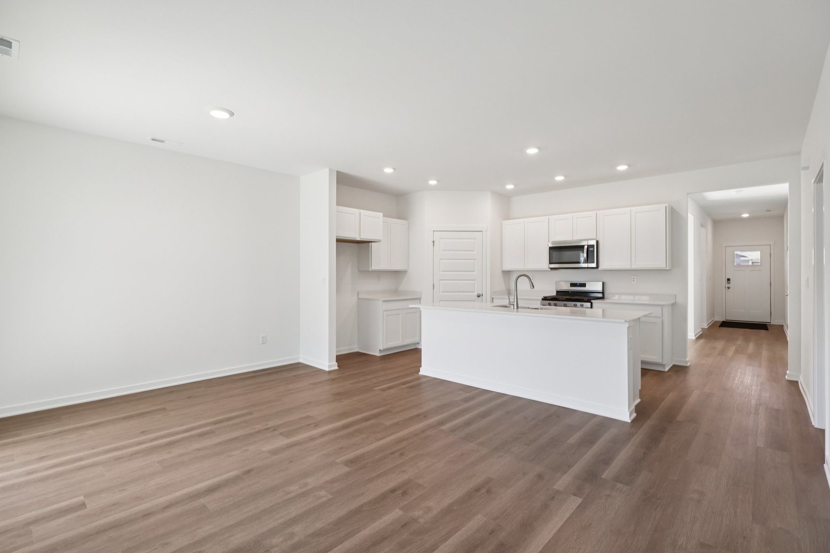 14612 S Azalia Circle Property Photo 4