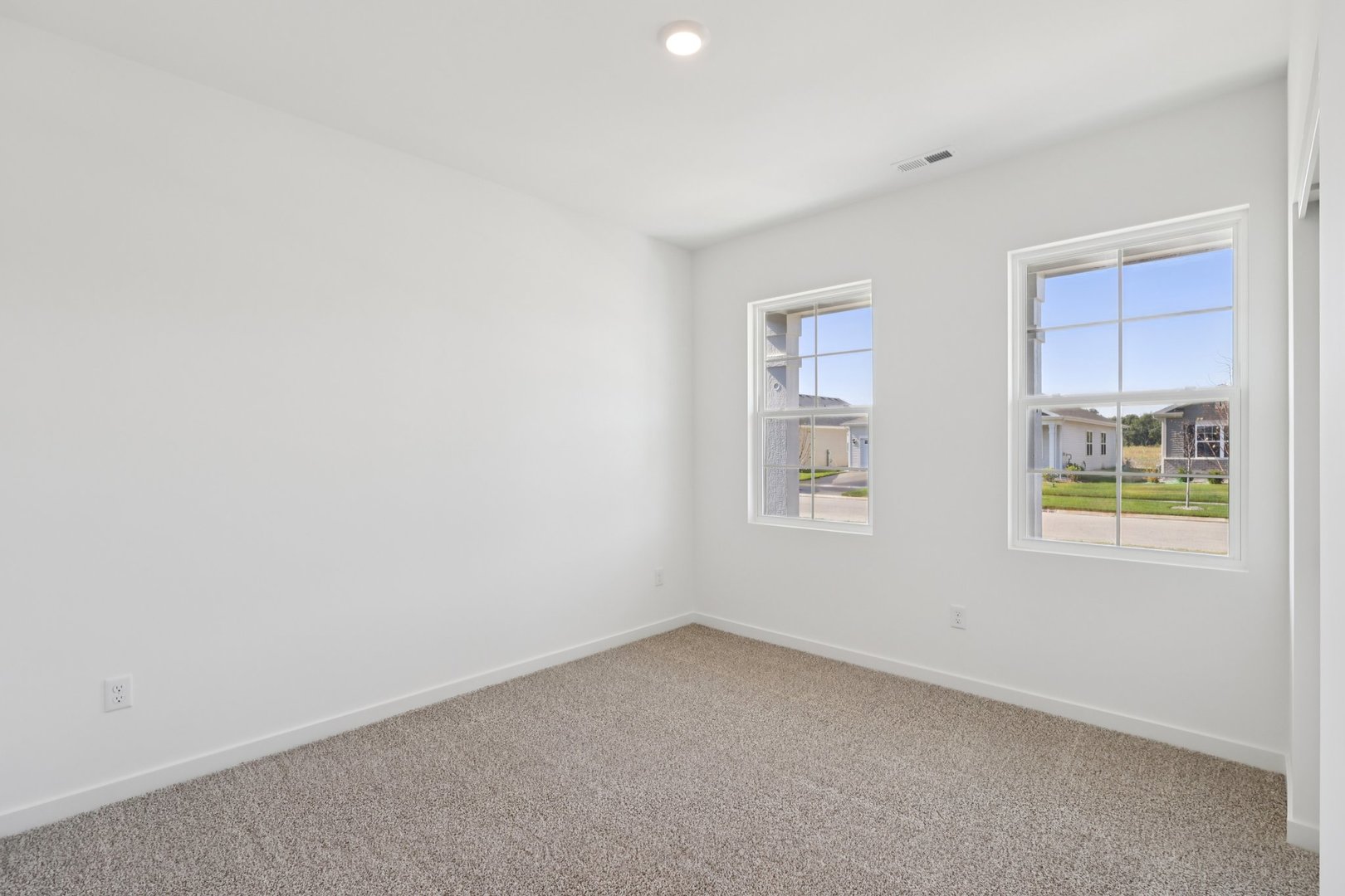 14612 S Azalia Circle Property Photo 10