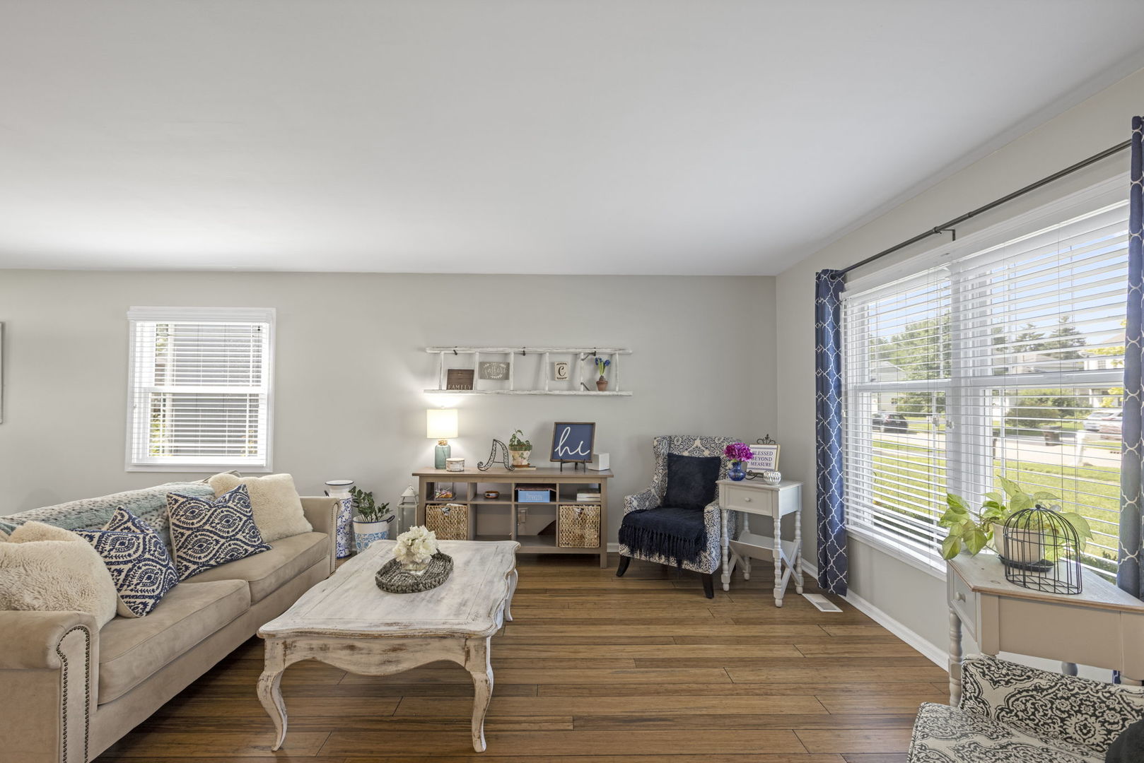 1525 Candlewood Drive Property Photo 3