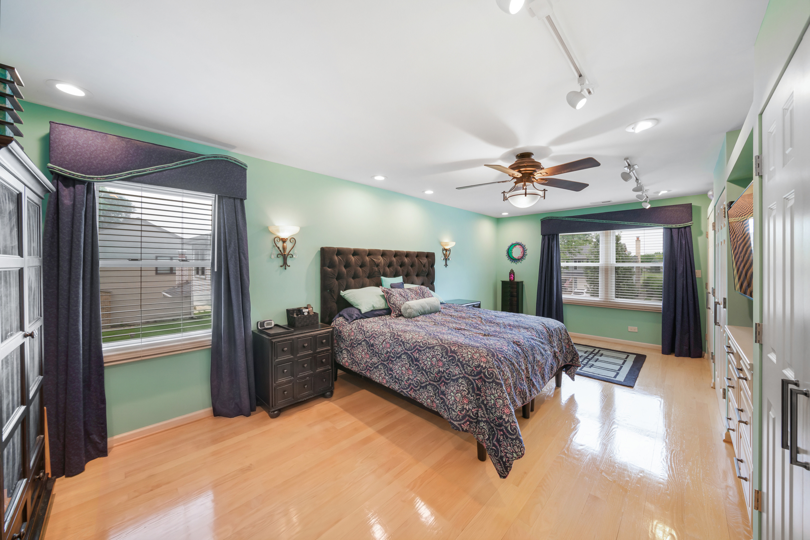 1170 Green Knolls Drive Property Photo 13