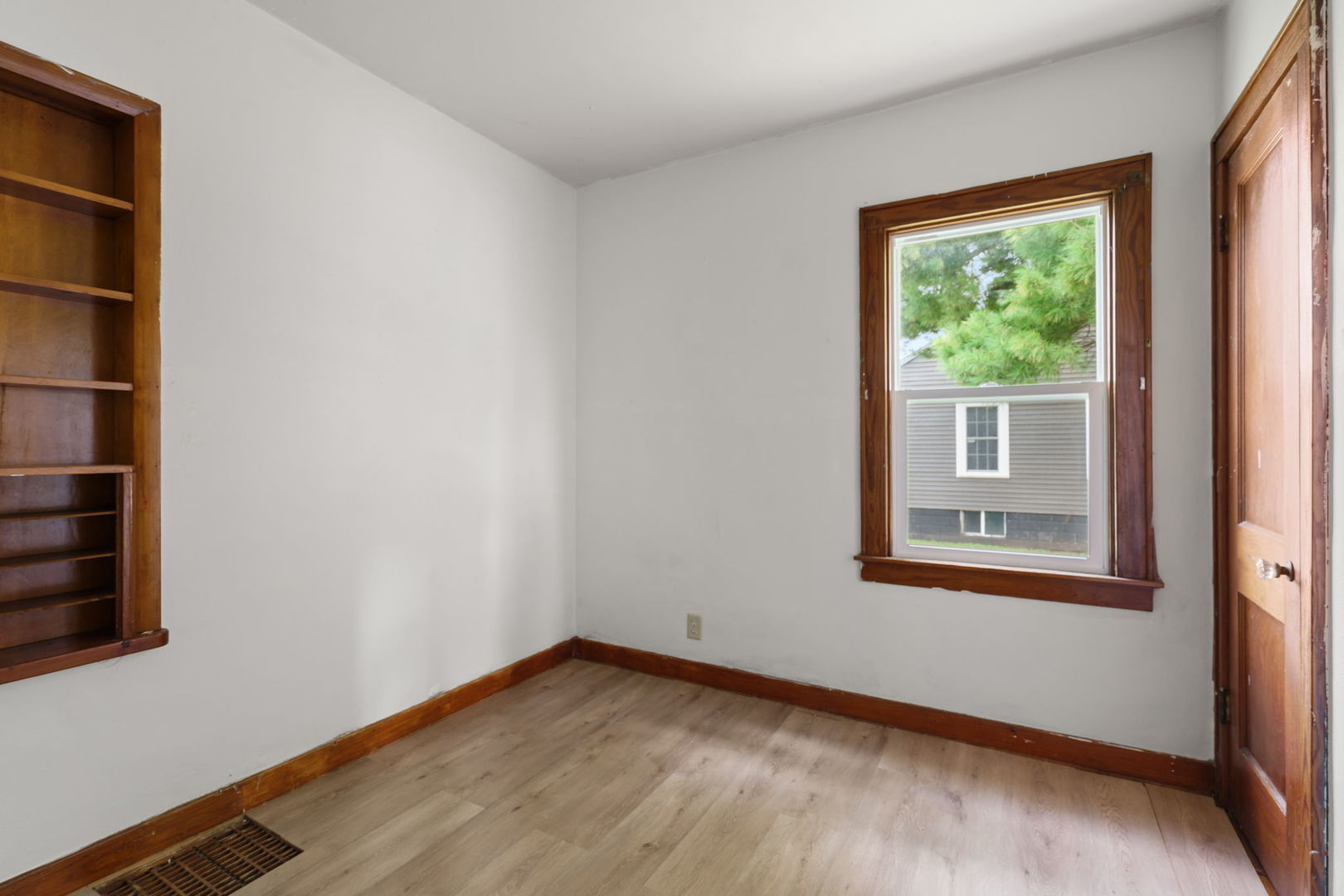 2629 39th Avenue Property Photo 17