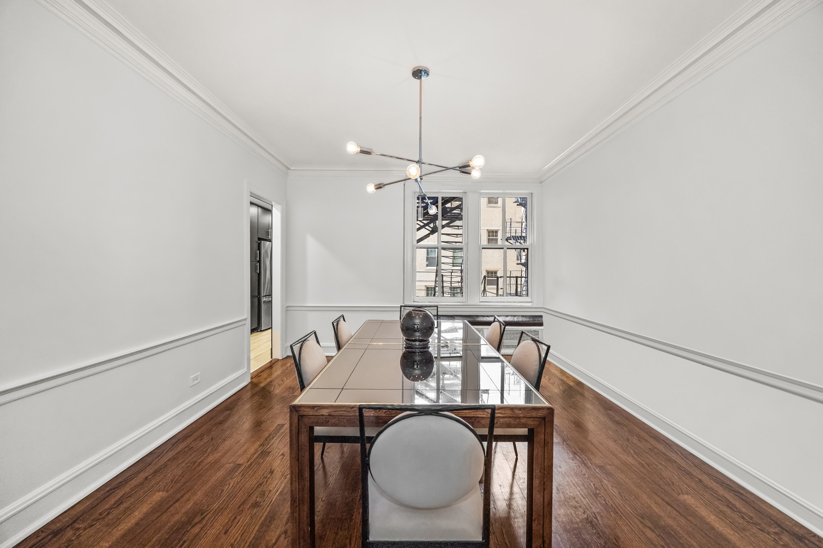 3300 N Lake Shore Drive 8d Property Photo 5