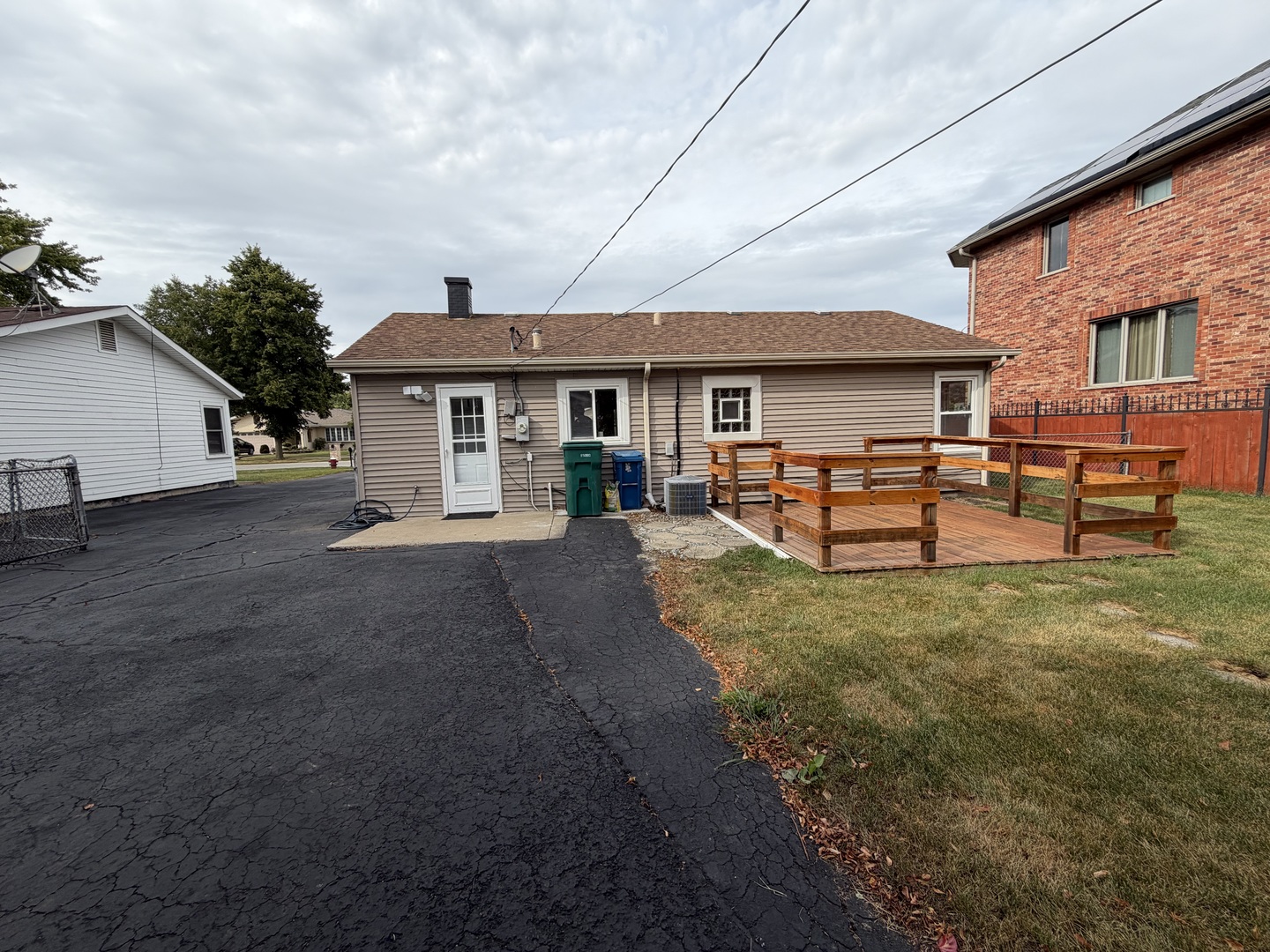 6449 W 84th Street Property Photo 16