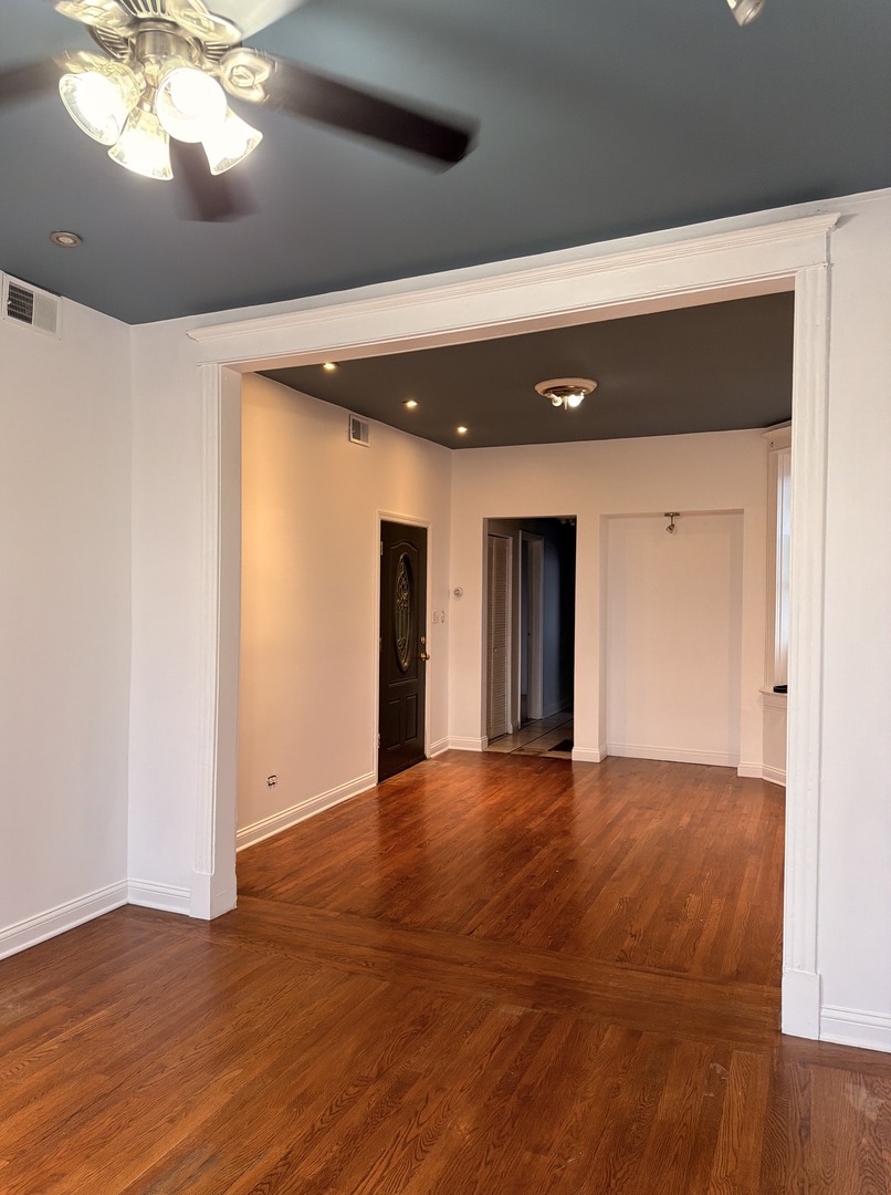 1605 S Blue Island Avenue 3 Property Photo 4