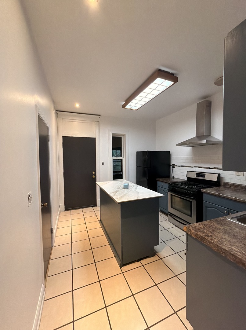 1605 S Blue Island Avenue 3 Property Photo 6
