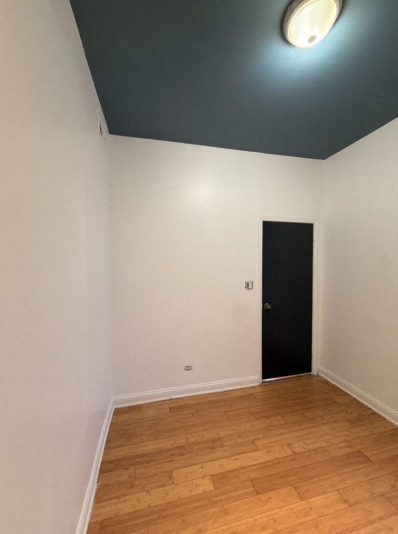 1605 S Blue Island Avenue 3 Property Photo 10