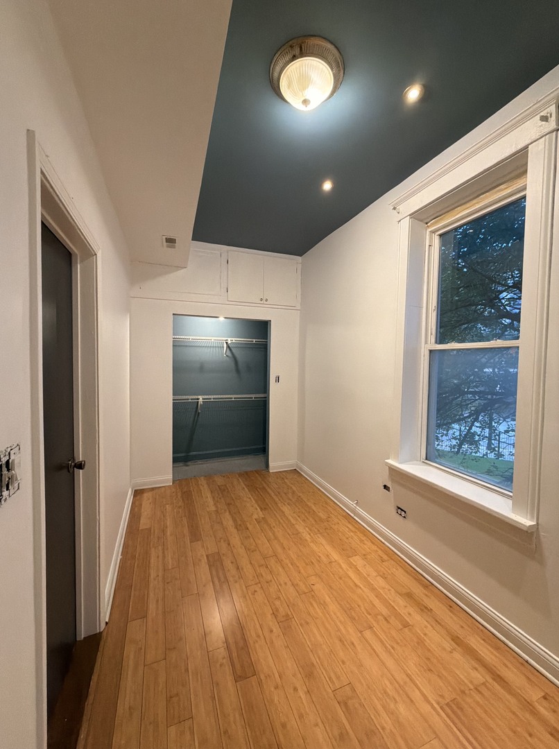 1605 S Blue Island Avenue 3 Property Photo 12