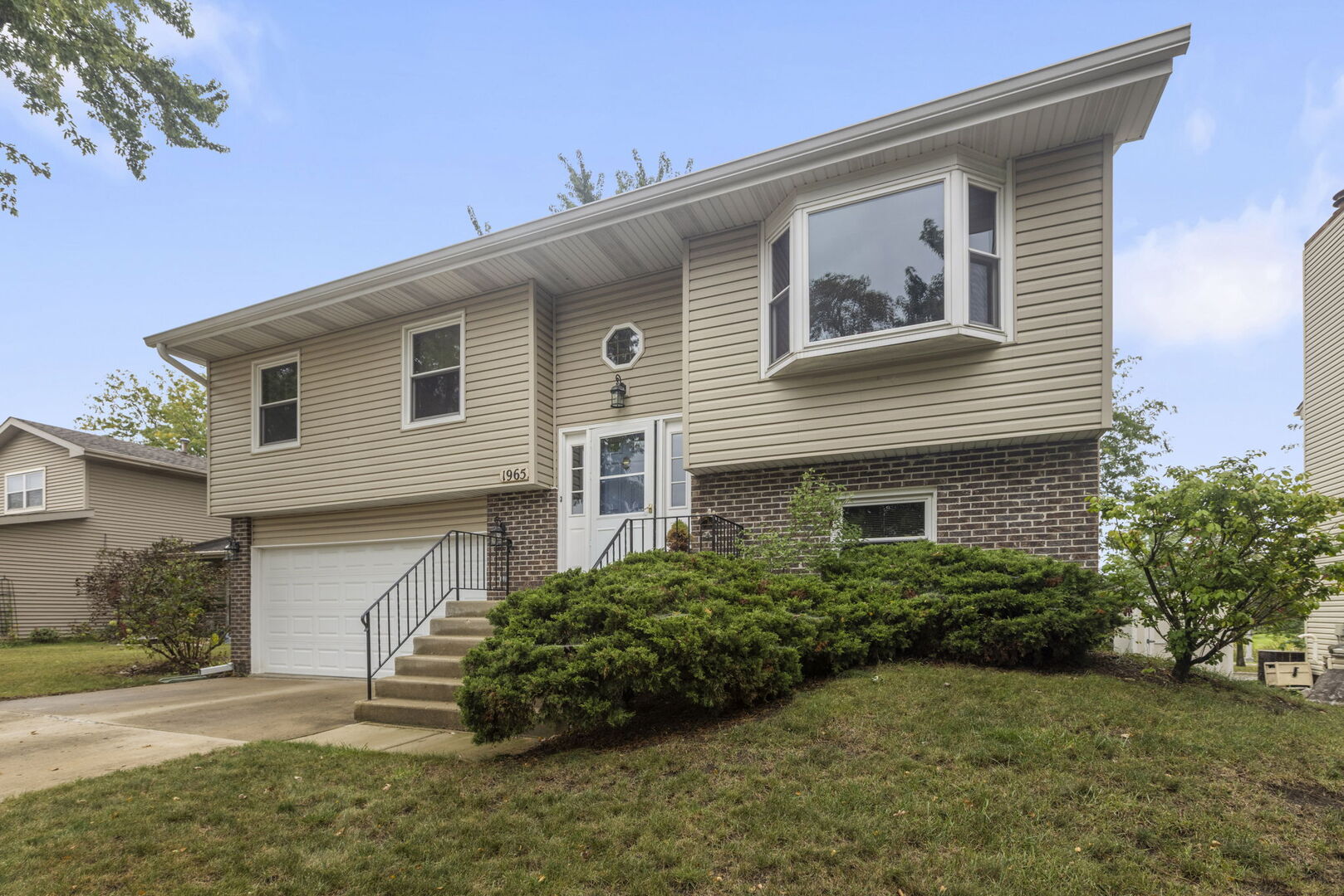 1965 Crescent Lane