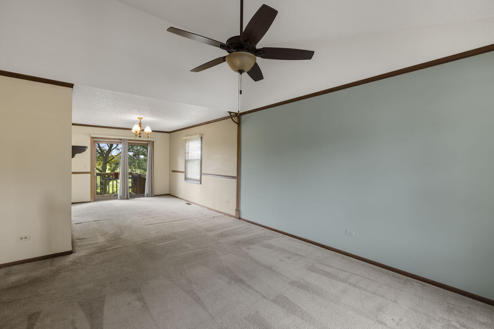 1965 Crescent Lane Property Photo 6