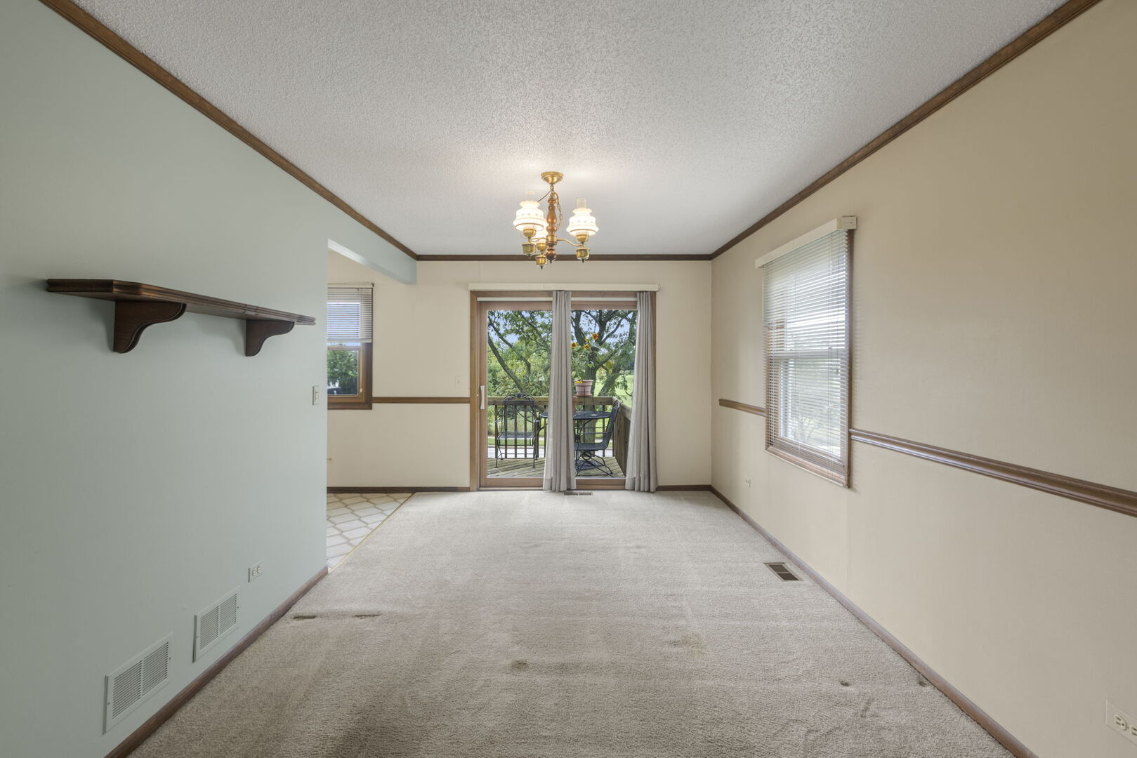 1965 Crescent Lane Property Photo 7