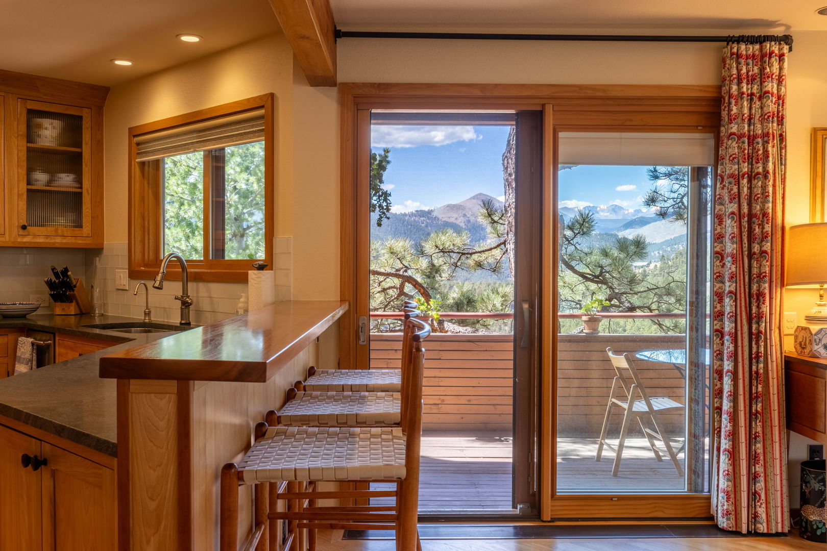 3367 Sunshine Canyon Drive Property Photo 14
