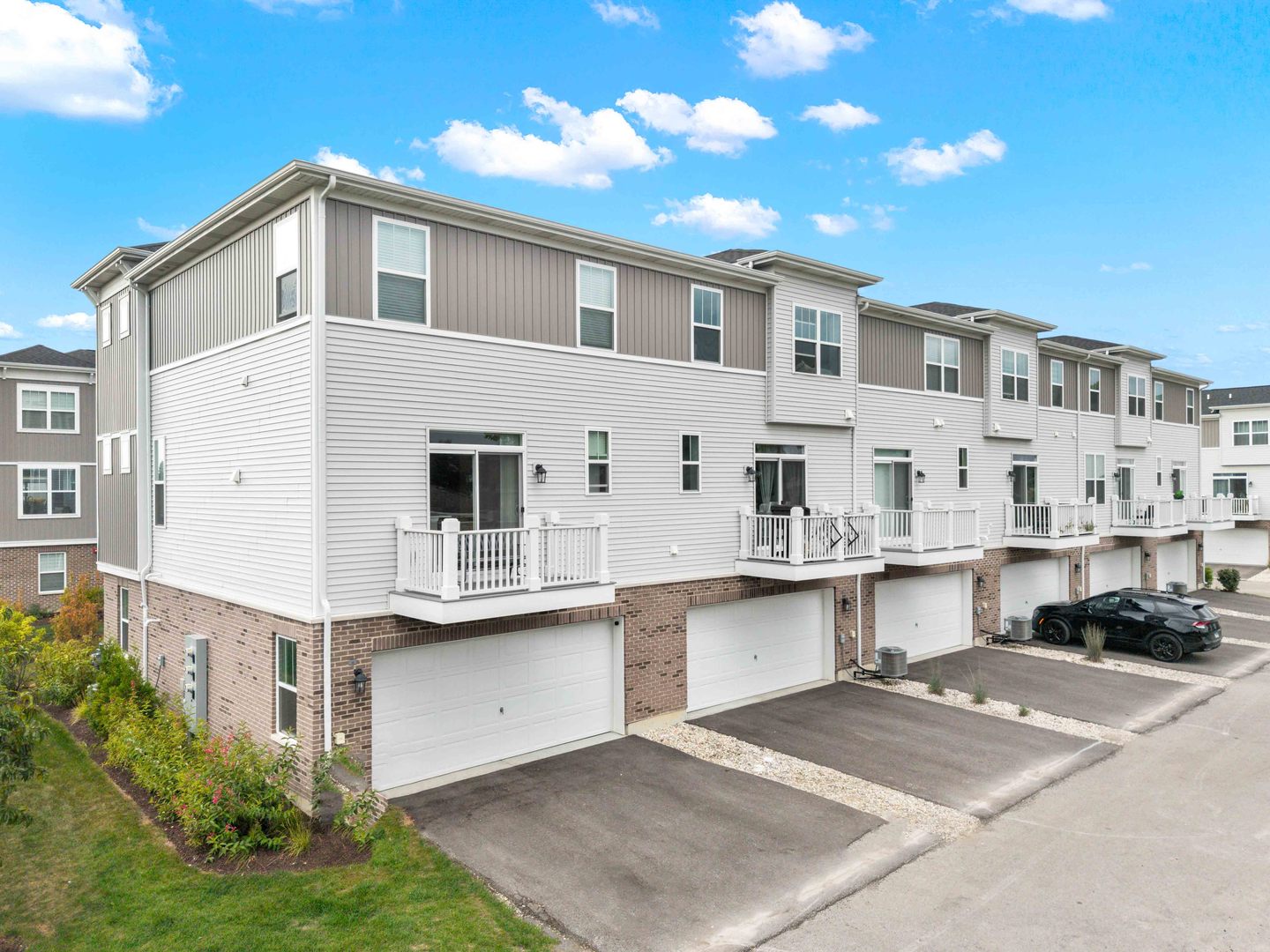1125 Dock Street Property Photo 1