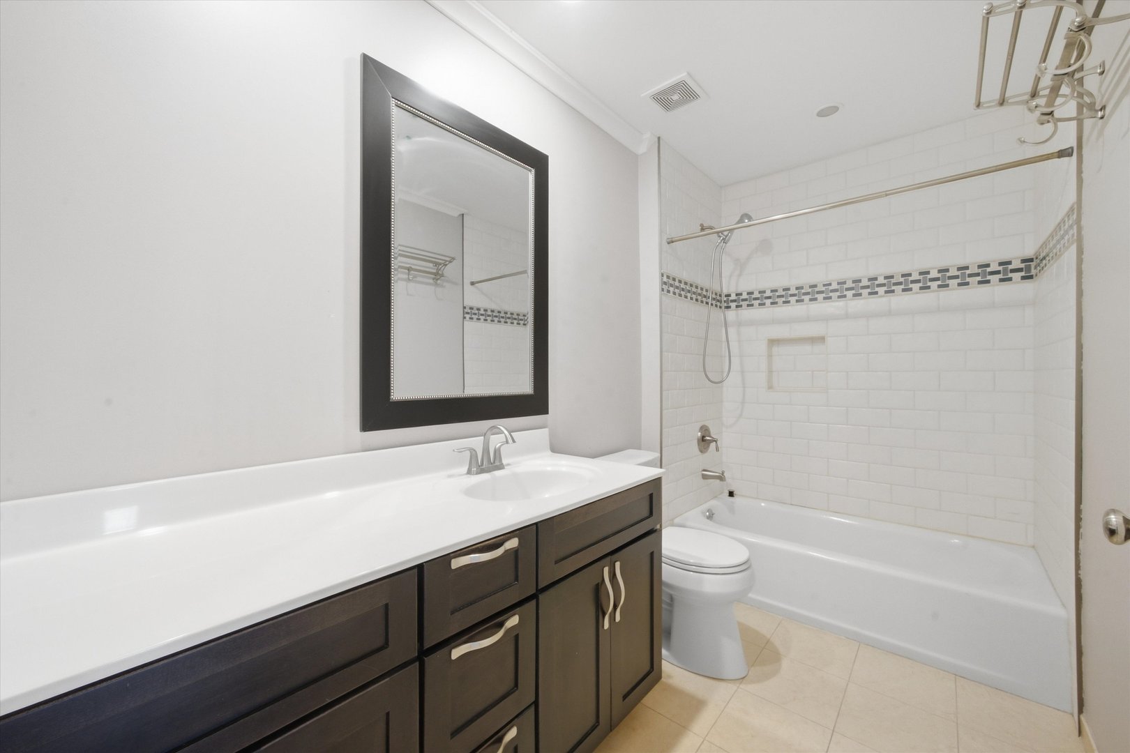 512 N Fox Trail Property Photo 6