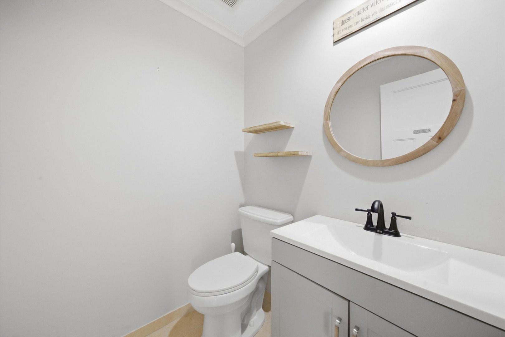 512 N Fox Trail Property Photo 16