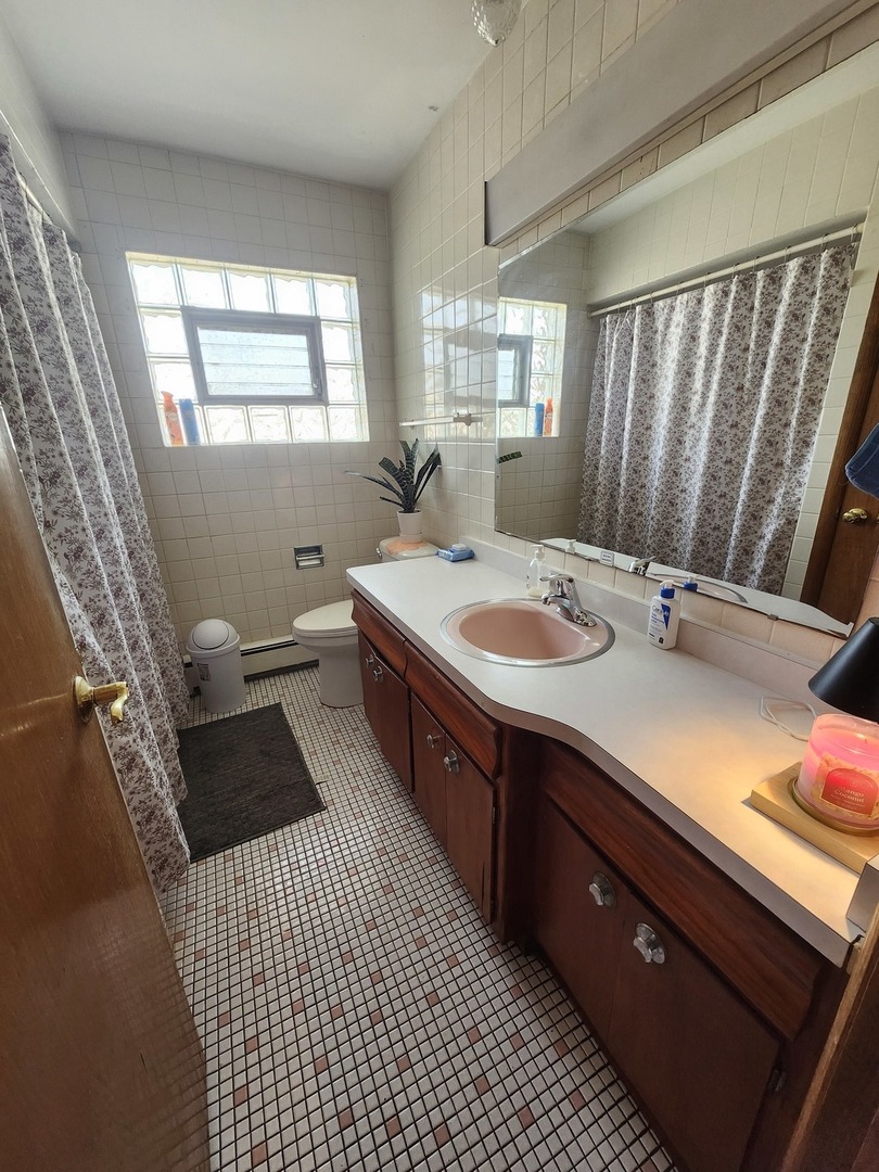 12762913 Property Photo 5