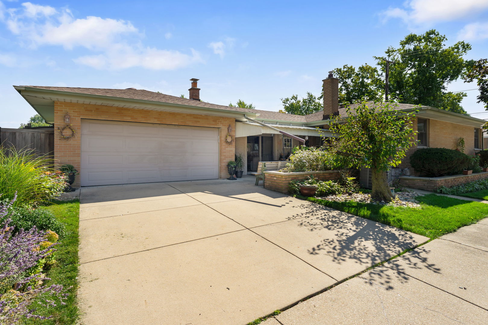 8746 40th Street Property Photo 27