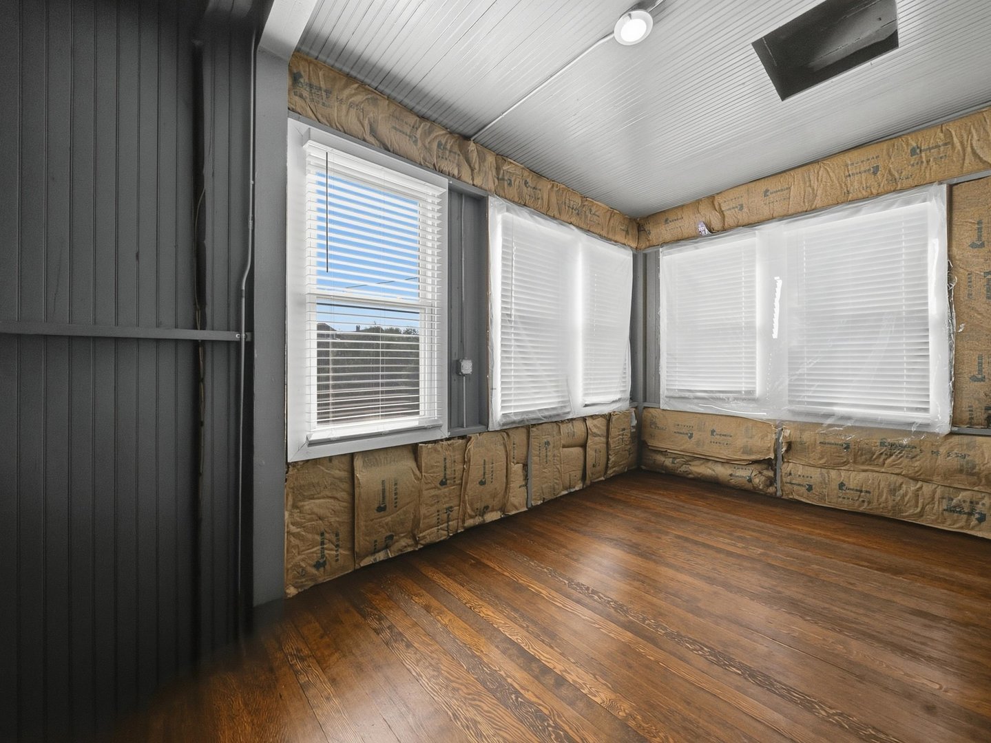 1321 S 51st Avenue Property Photo 8