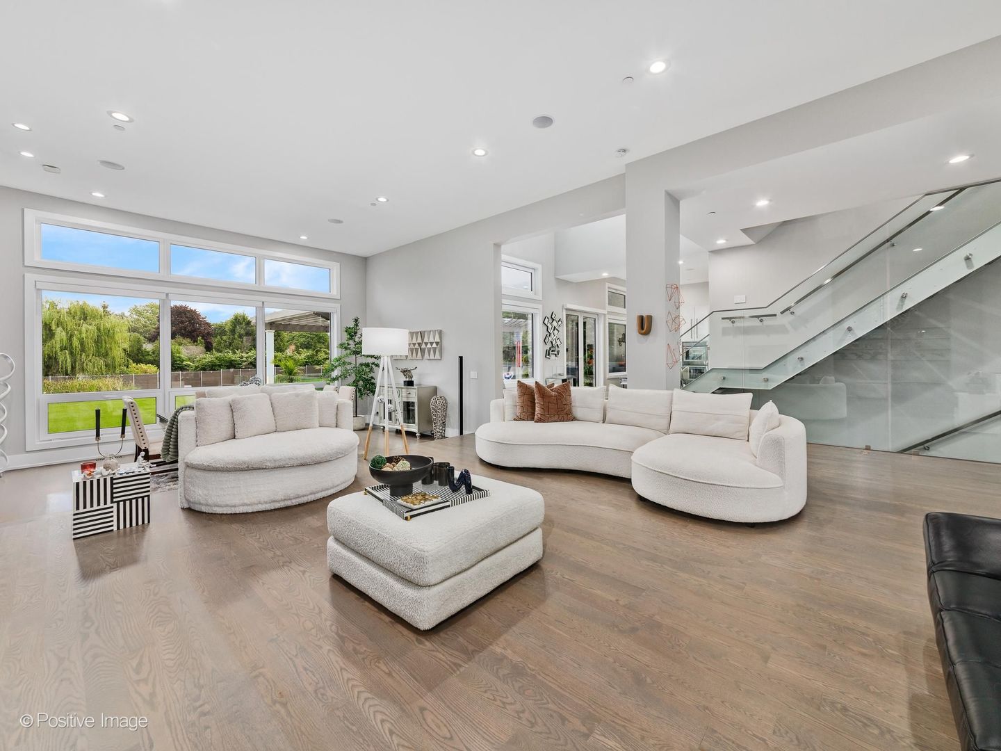 12762948 Property Photo 11