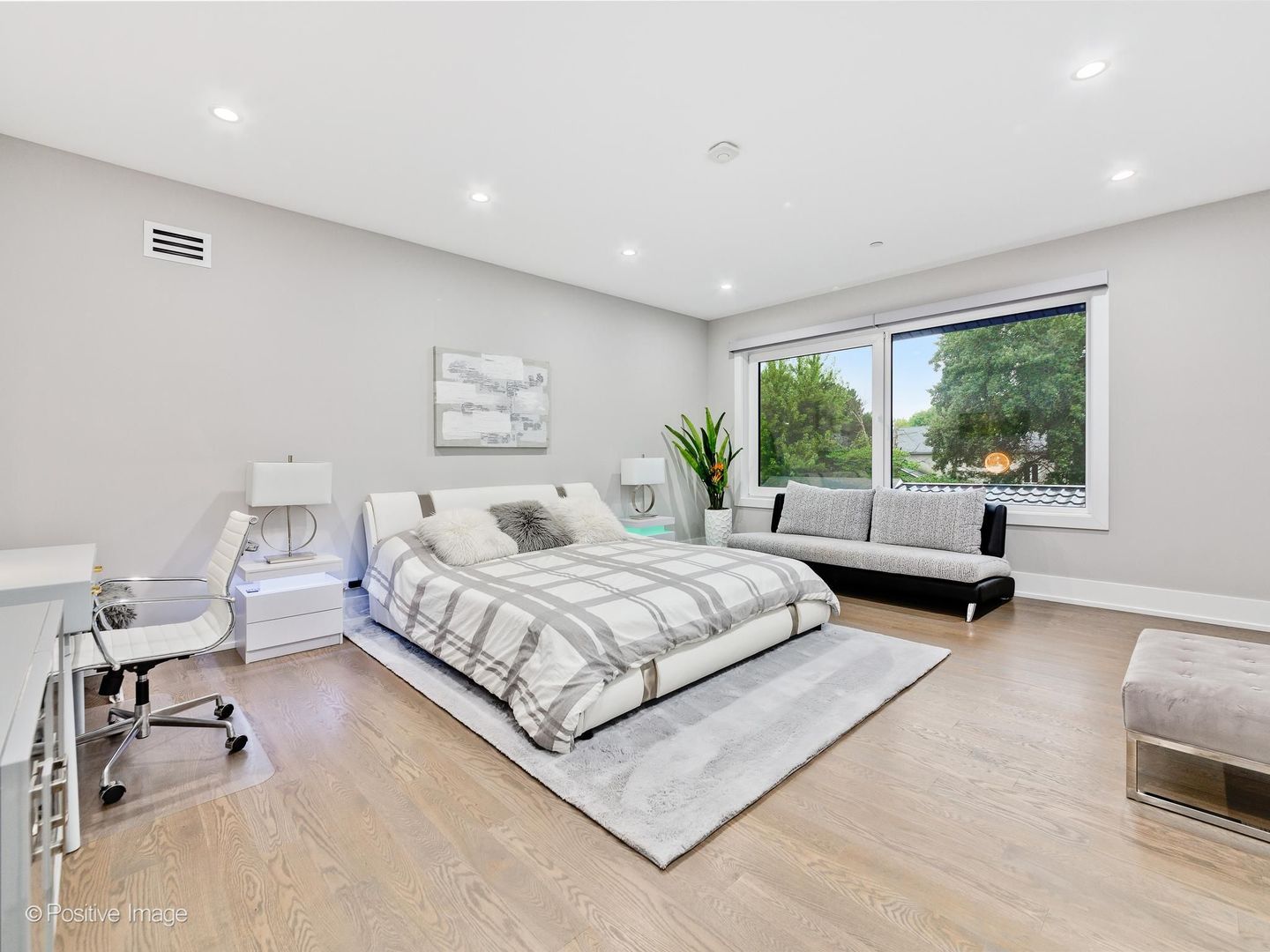 12762948 Property Photo 29