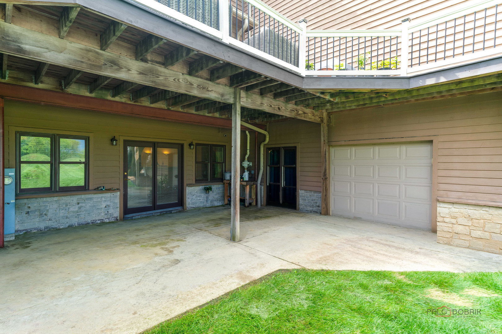 8208 Country Shire Lane Property Photo 35