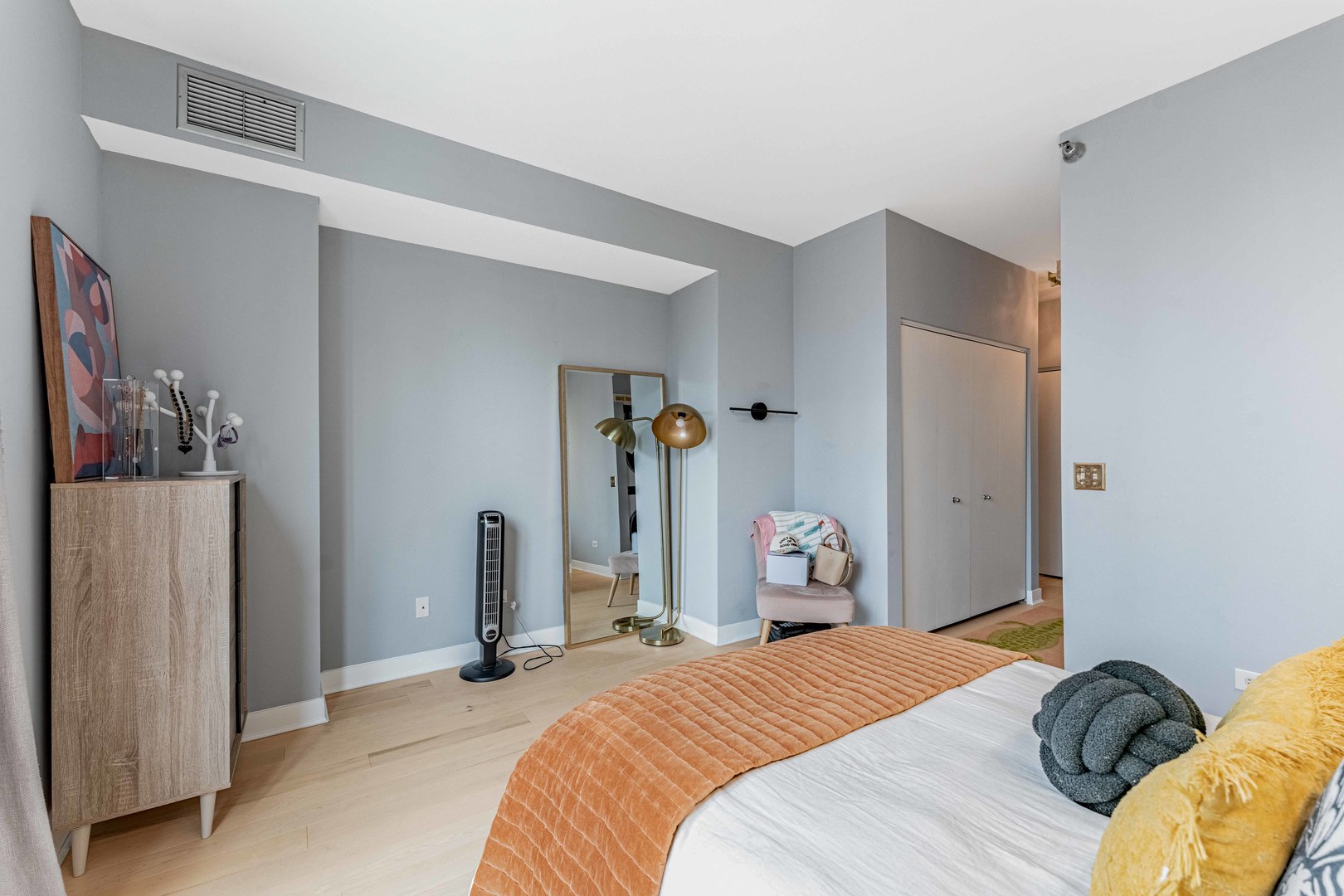 435 W Erie Street 1305 Property Photo 16