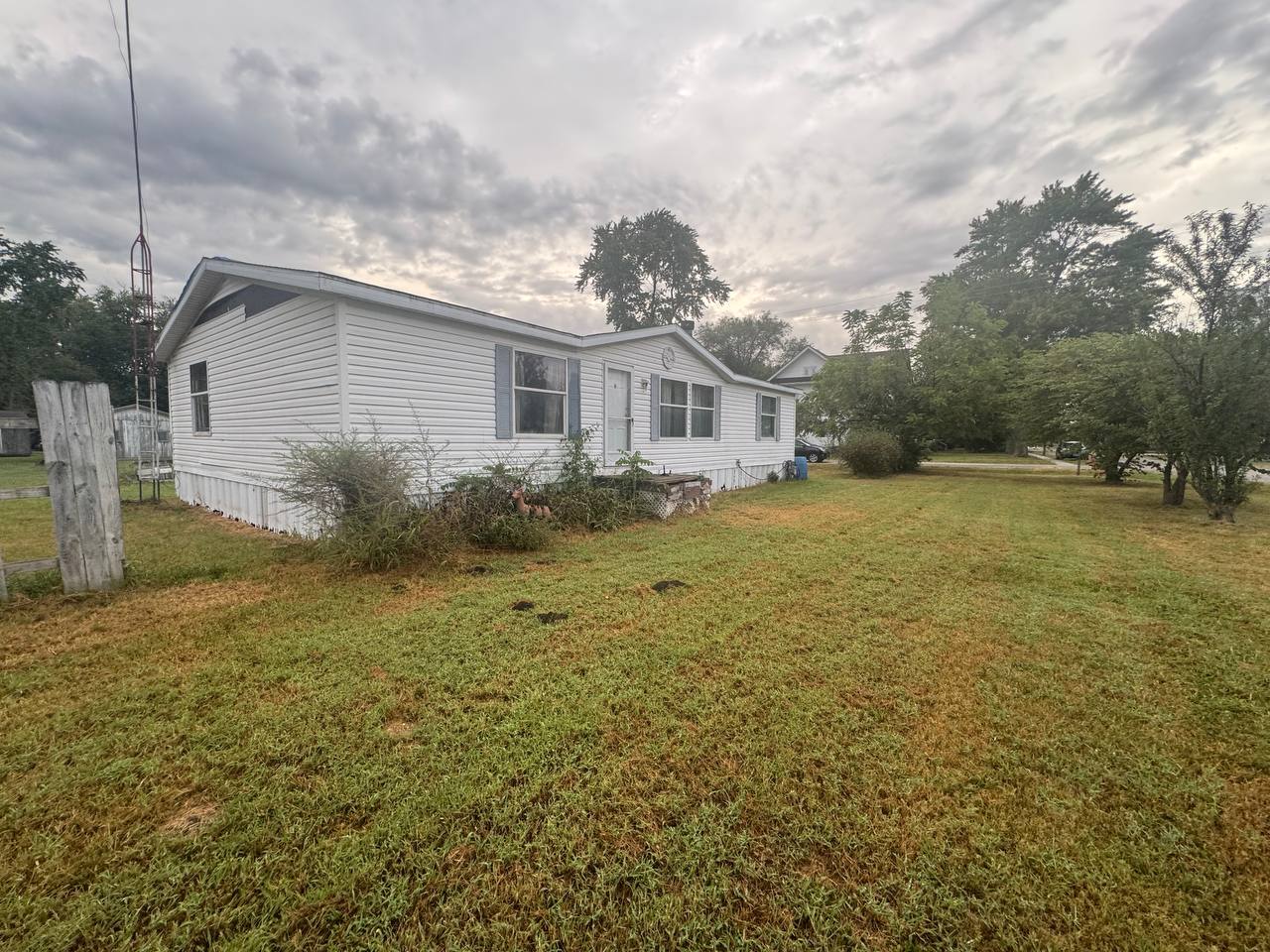 206 W Mcgaughey Street Property Photo 11