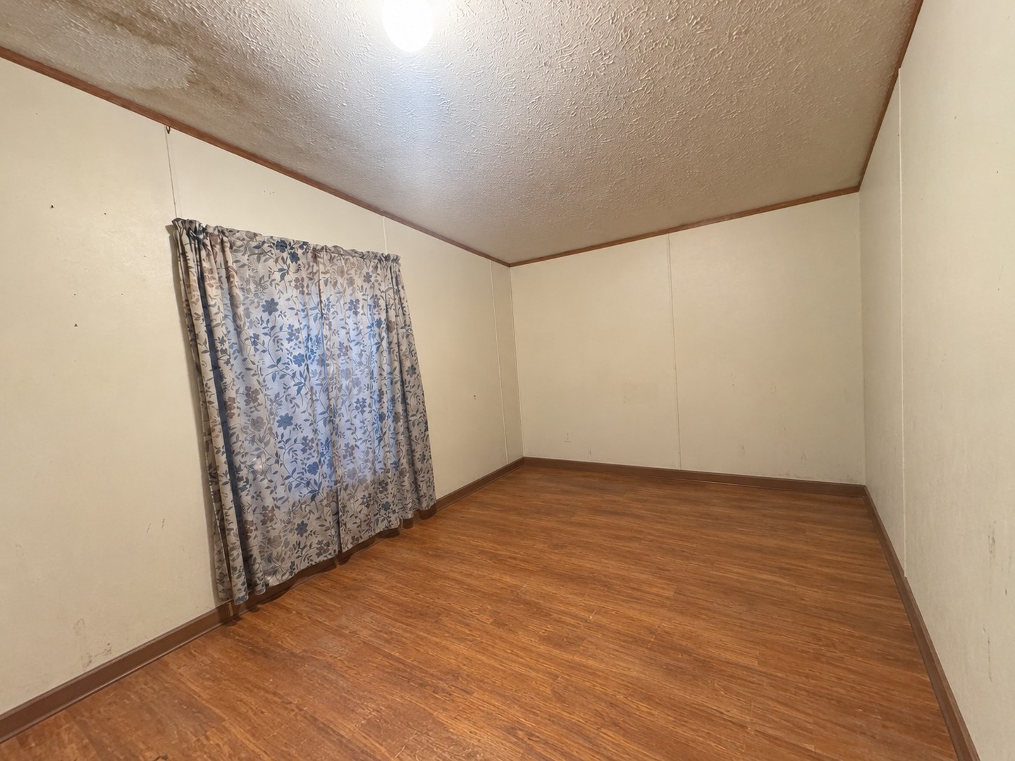 206 W Mcgaughey Street Property Photo 17