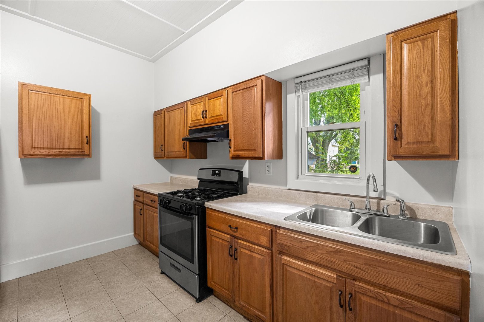 311 Orange Street Property Photo 15