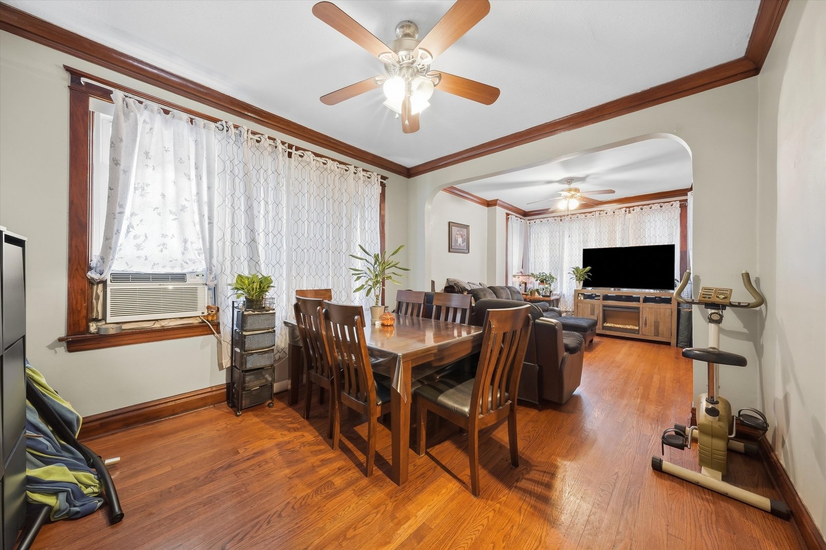 4511 S Francisco Avenue Property Photo 15