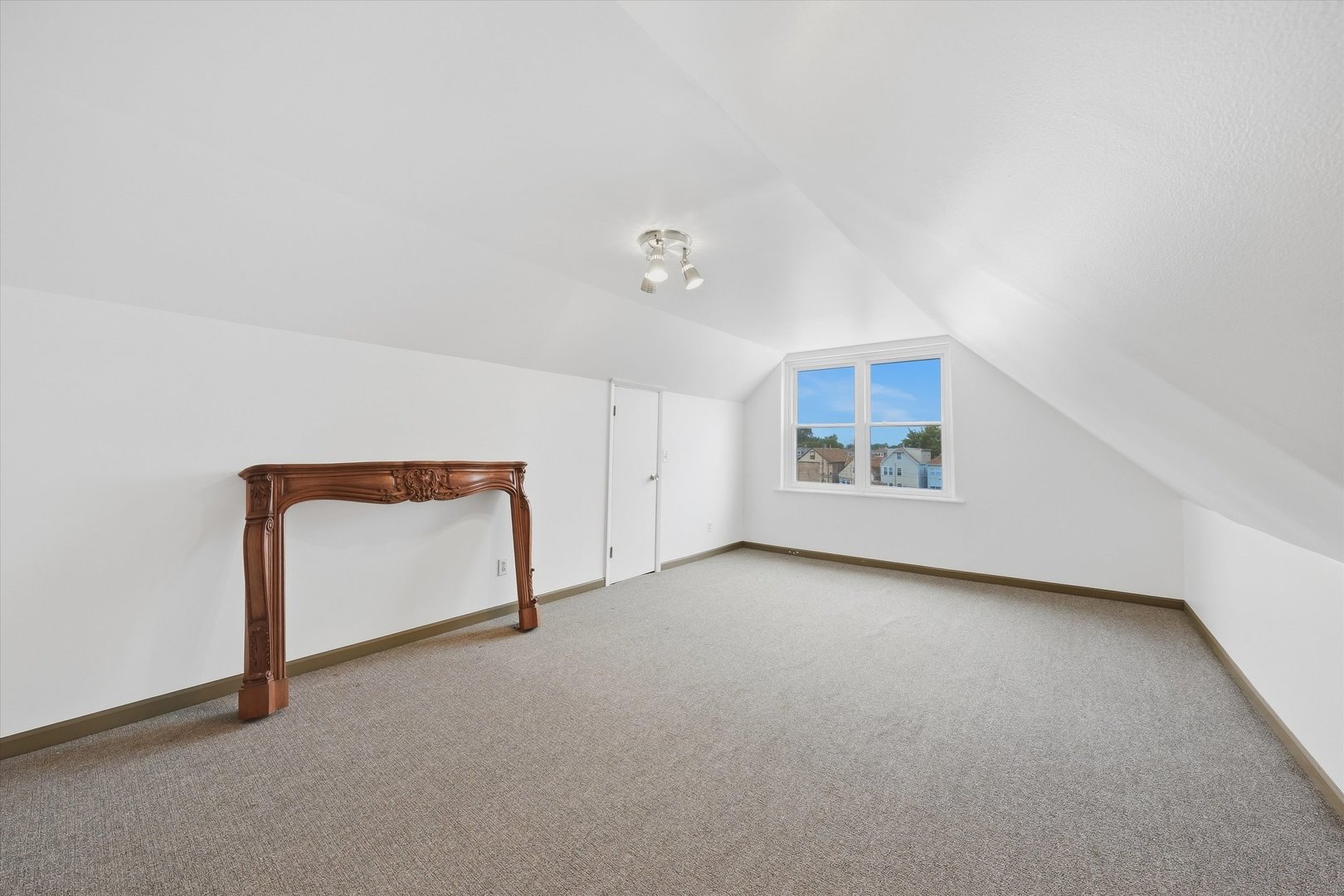 4511 S Francisco Avenue Property Photo 31