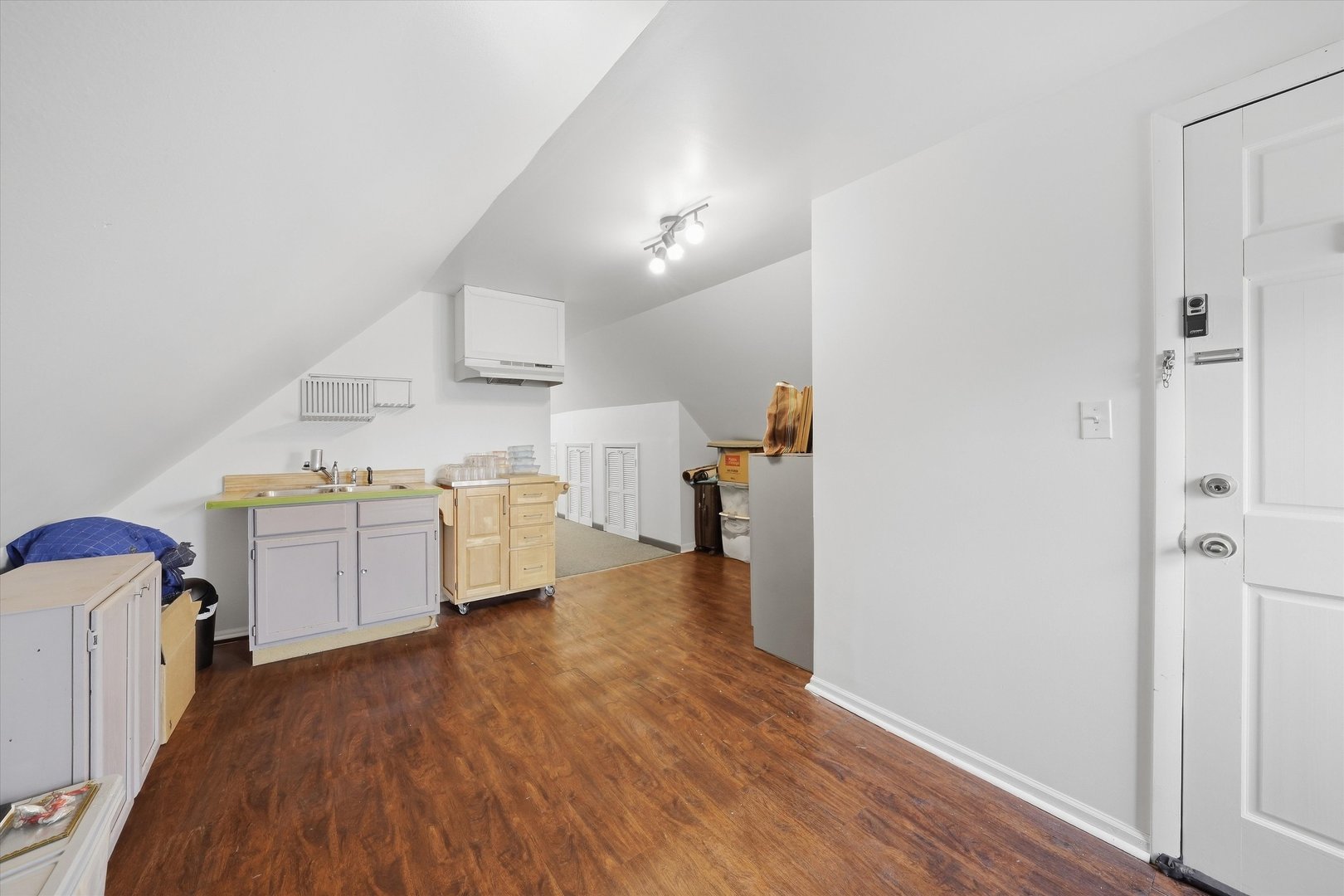 4511 S Francisco Avenue Property Photo 32