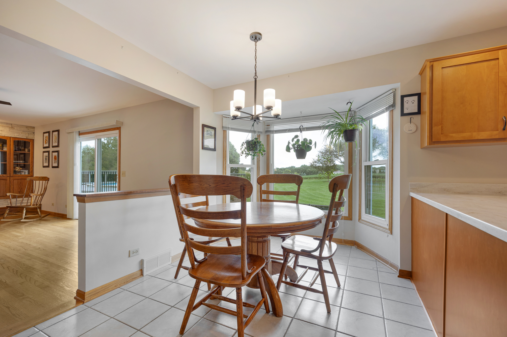15n133 Shirewood Farm Road Property Photo 5
