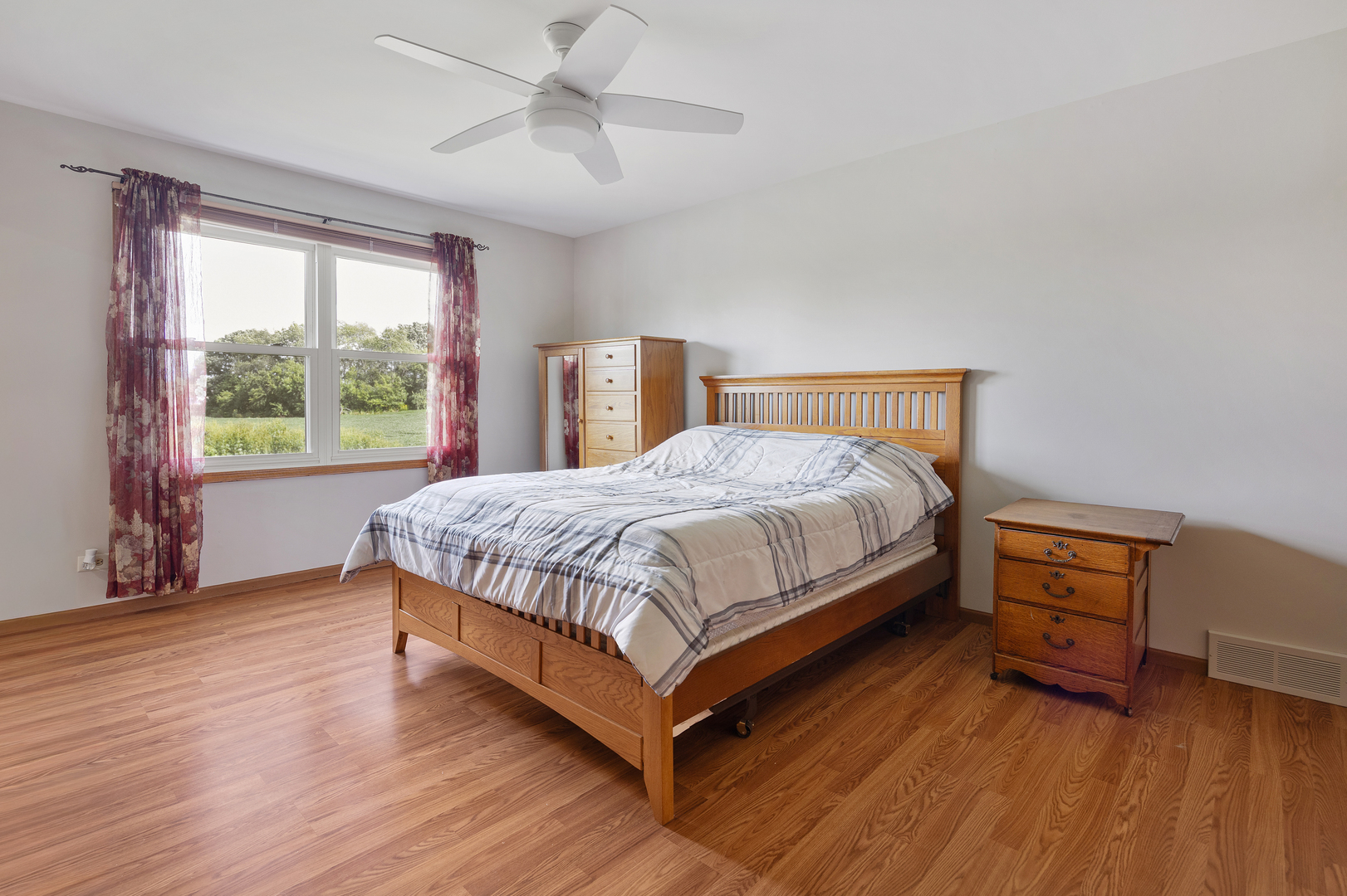 15n133 Shirewood Farm Road Property Photo 14