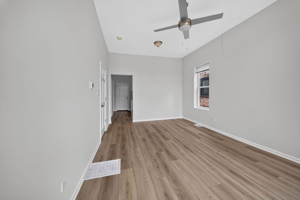3316 W Le Moyne Street Property Photo 4
